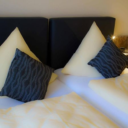 Breer S Hotel Шверте Екстериор снимка