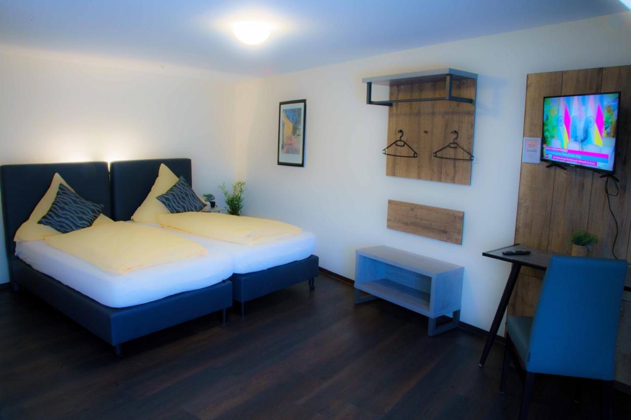 Breer S Hotel Шверте Екстериор снимка