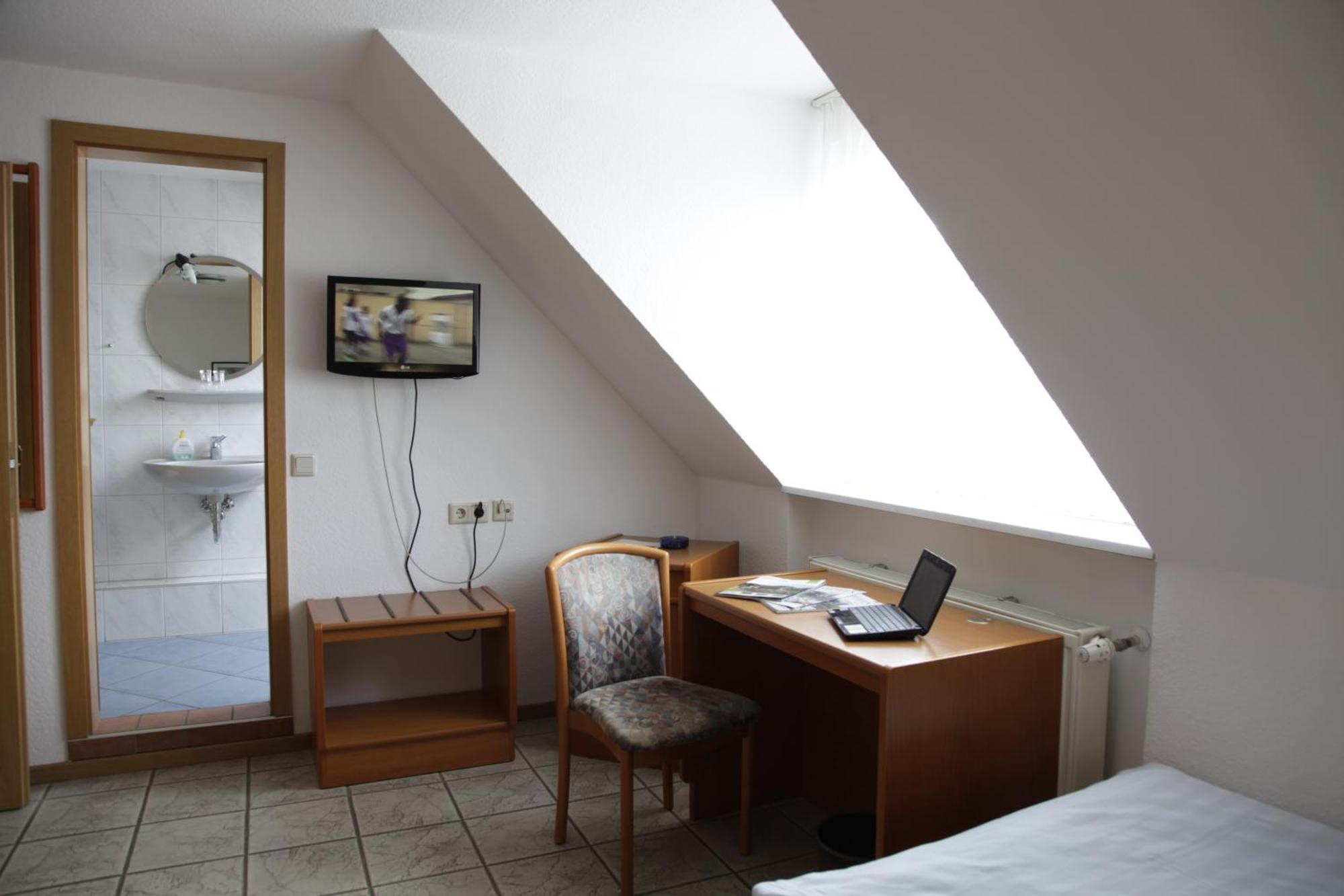 Breer S Hotel Шверте Екстериор снимка