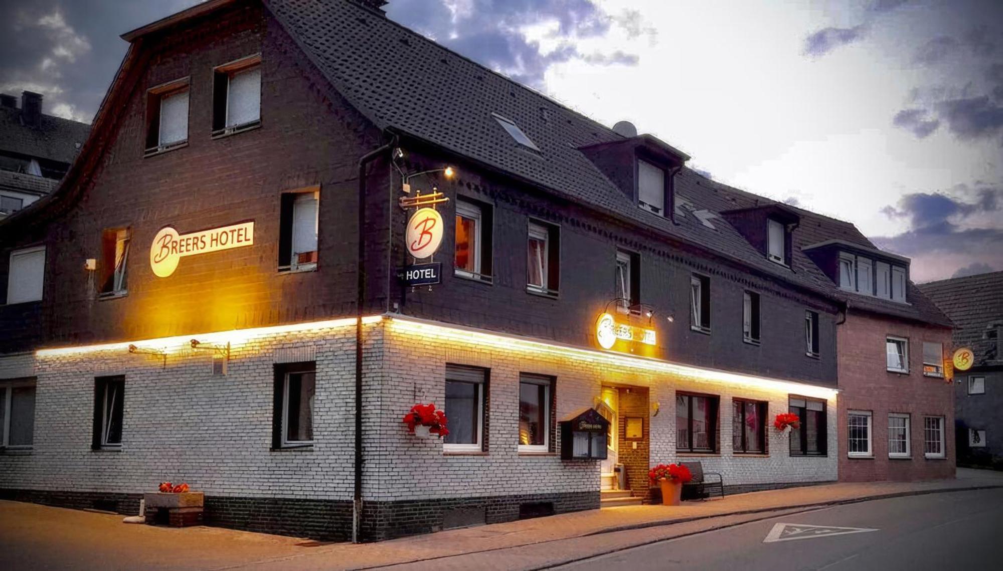 Breer S Hotel Шверте Екстериор снимка